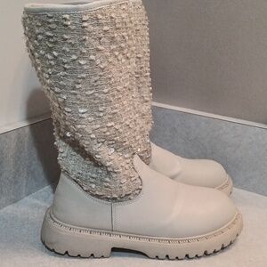 Stylish Cream Boots